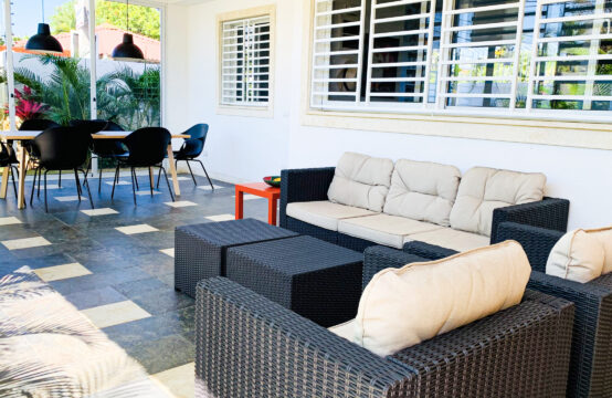 CASA INDEPENDIENTE EN LA PLAYA EN BOCA CHICA