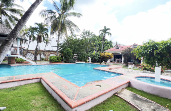 VILLA EN VENTA EN BOCA CHICA