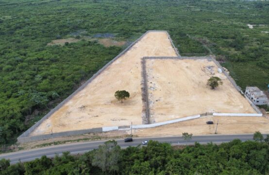 SOLAR EN VENTA EN BOCA CHICA  20,931 M2