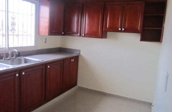 APARTAMENTO EN TERCER NIVEL 2 HABITACIONES, 2 BAÑOS EN BOCA CHICA