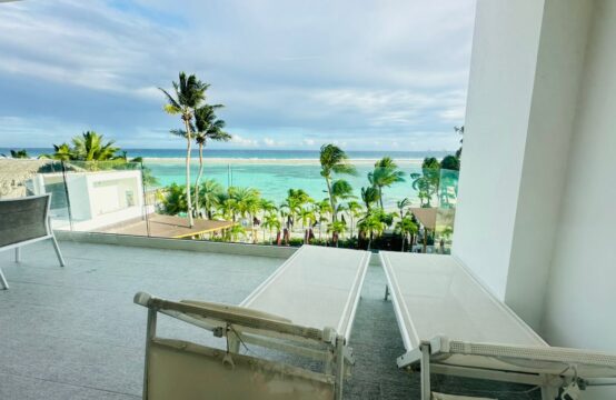 APARTAMENTO EN PRIMERA LINEA A LA PLAYA EN BOCA CHICA